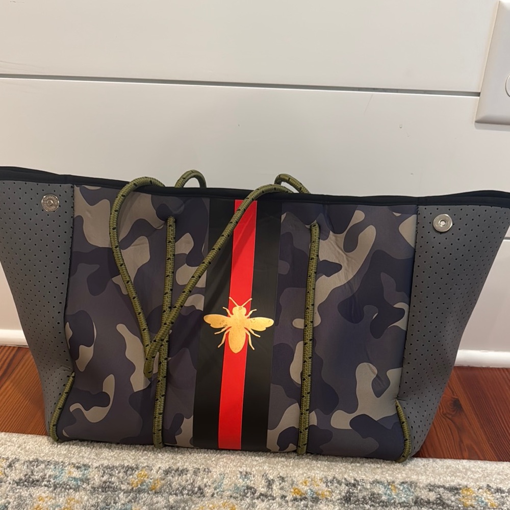 Camouflage Shoulder Bag with Bee Accent